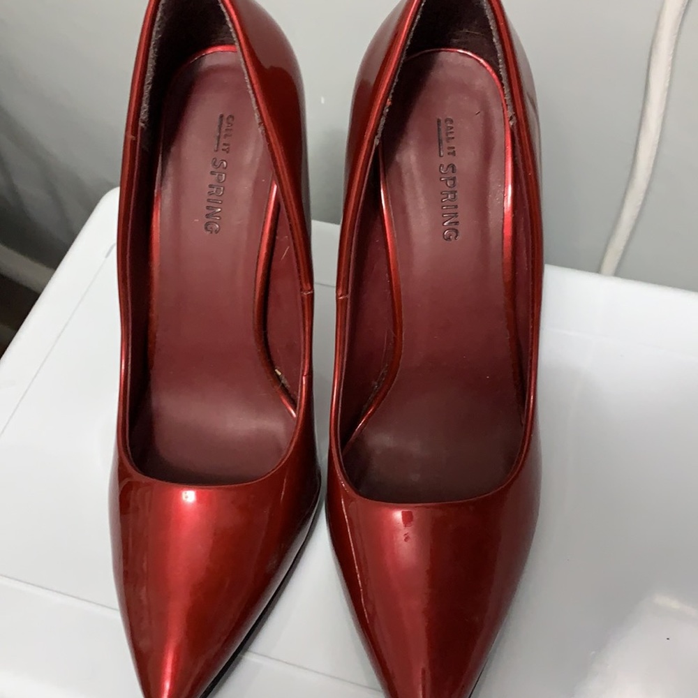 Red heels - Picture 3 of 3